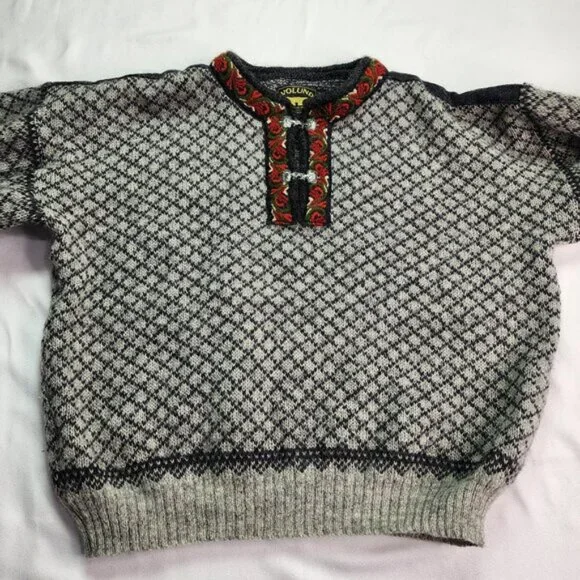 Vintage Volund Norway Thick Wool Sweater (M)